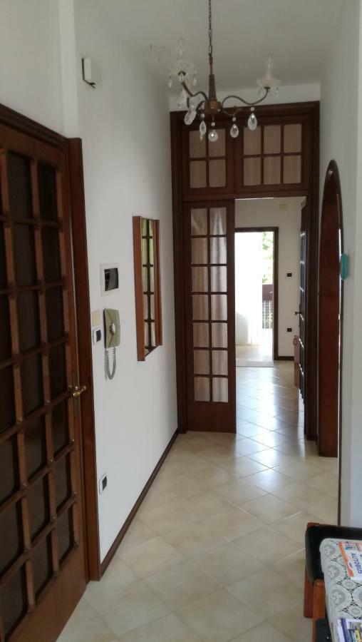 La Casa Di Clara Ombrellone Con 2 Lettini Al Lido San Giuliano Gratis E Parcheggio Privato Gratis Daire Rimini Dış mekan fotoğraf